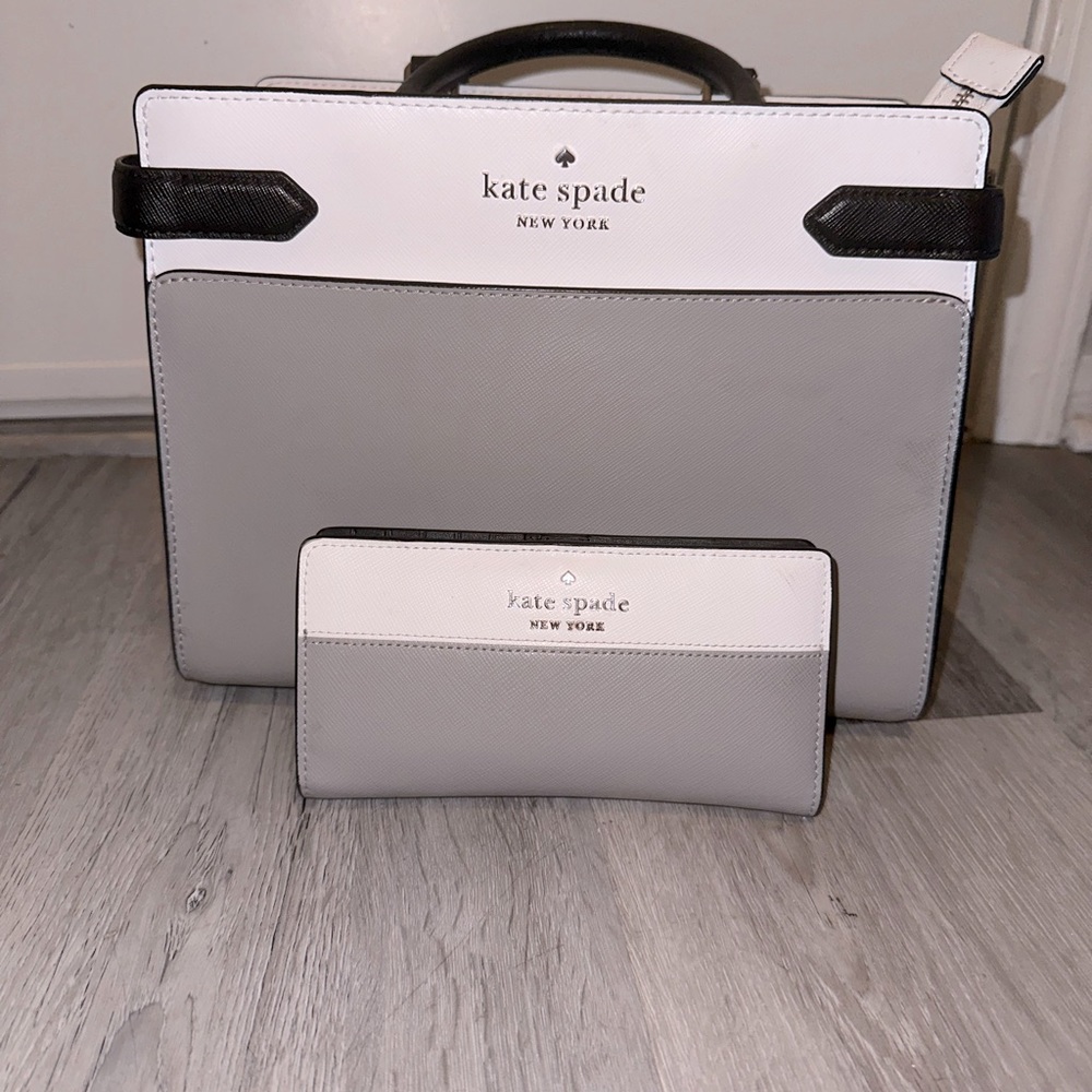Kate Spade Bag and Wallet set. Almost new.
